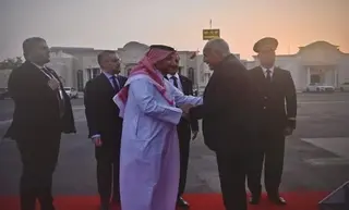 العدوان الصهيوني على قطر: ممثلا لرئيس الجمهورية, السيد عطاف يحل بالدوحة للمشاركة في القمة العربية الإسلامية الطارئة