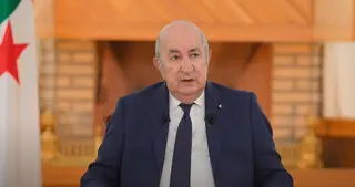 رئيس الجمهورية :   نجتمع الأسبوع المقبل مع المتعاملين الاقتصاديين الموقعين على  الصفقات خلال الطبعة الرابعة لمعرض التجارة البينية الافريقية
