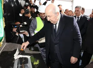 رئيس الجمهورية يضع بقسنطينة حجر الأساس لمشروع إنجاز 8050 وحدة سكنية "عدل 3"