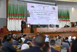 رئيس الجمهورية يجدد التزامه بالحوار السياسي مع الأحزاب