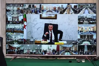 سعيود يترأس اجتماعًا تنسيقيًا مع ولاة الجمهورية