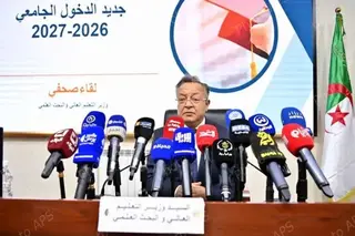 انطلاق  التسجيلات  الجامعية الخاصة بالطلبة الجدد يوم 15  جويلية