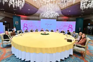 الوزير الأول يشرف على تكريم كوكبة من النساء الفاعلات في عيدهن العالمي