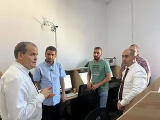 رزيق يتفقد منصات متابعة ملفات الاستيراد وانشغالات المتعاملين