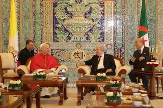 اليوم الأول من زيارة بابا الفاتيكان إلى الجزائر التزام بدعم وتعزيز قيم الحوار والسلام والتعايش