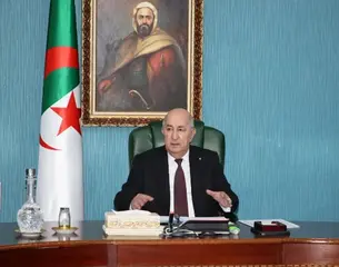 رئيس_الجمهورية القائد الأعلى للقوات المسلحة وزير الدفاع الوطني يترأس اجتماعا للمجلس الأعلى للأمن