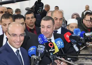 في زيارة مست هياكل قاعدية وادارية هامة :سعيود  يدشن دار بلدية  وهران ومحوّل نفق المشتلة