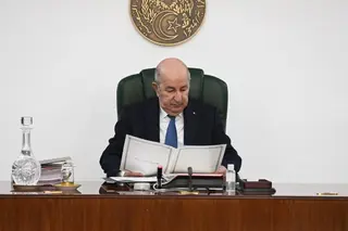 رئيس الجمهورية السيد عبد المجيد تبون يترأس اجتماعا لمجلس الوزراء