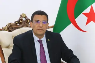 بوطبيق يدعو إلى الالتفاف حول مؤسسات الدولة لمواجهة التحديات الخارجية