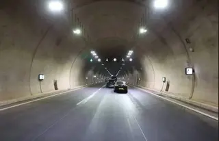 إعادة فتح نفقي الطريق السيار المؤدي إلى الميناء