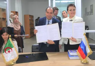 جامعة وهران 2 :تدشين مركز تعليم اللغة الروسية و إبرام اتفاقية تعاون