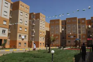 سكنات "عدل 2" بوهران :  إعذار المقاولات بسبب التأخر في الإنجاز واستعمال مواد بناء رديئة