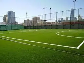 إنجاز 5 ملاعب جوارية ببلدية وهران