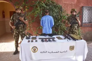 الجيش الوطني الشعبي: إرهابي يسلم نفسه وتوقيف 14 عنصر دعم للجماعات الإرهابية  خلال أسبوع
