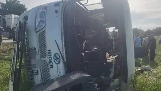 عنابة:  30 مصابا كحصيلة أولية في انحراف و انقلاب حافلة لنقل المسافرين بالبوني