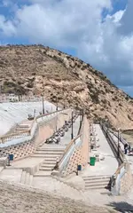 تحضيرا لموسم الاصطياف  :تواصل أشغال تهيئة شـواطئ مرسى بن مهيدي