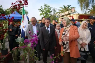 معسكر... انطلاق الطبعة الأولى لمعرض الورود بساحة "العيش بسلام"