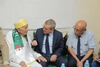 مستغانم...   استلام الخلية الجوارية للتضامن بعين تادس وتكريم المجاهد بلعربي