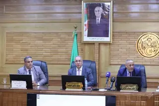 البعثة الإستعلامية المؤقتة لمجلس الأمة تُشيد بالحركية التنموية بتسمسيلت