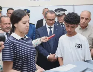 تيارت ... إعطاء إشارة الانطلاق من مركز الامتحان "بلهواري محمد"