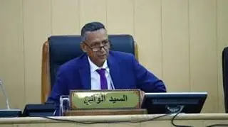 والي الأغواط محمد بن مالك يدشّن مشاريع طرق إستراتيجية ويُطلق أخرى