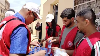 غليزان : الهلال الأحمر يرافق المترشحين أمام متوسطة ابن رشد ويوفر دعماً ميدانياً ونفسياً