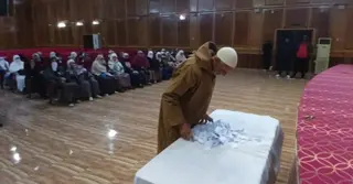 وسط أجواء تنظيمية محكمة بسعيدة ... 17 ينال شرف زيارة بيت الله الحرام في موسم  الحج 2026