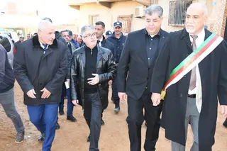 والي غليزان بركان  يتفقد المشاريع التنموية بعمي موسى....    التشديد على ضرورة الالتزام بالآجال المحددة