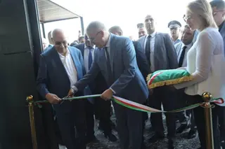 والي  بلعباس كمال حاجي يُشرف على افتتاح  المركز التجاري  " المدينة سنتر " ...فضاء عصري يجمع بين التسوّق الراحة والترفيه