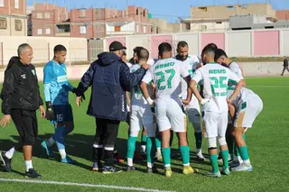 جمعية وهران تترقب هوية منافسها في مباراة  الكأس ...   الطاقم الفني يراهن  على روح المجموعة لاستعادة الثقة