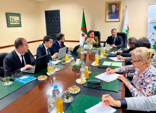 اجتماع تنسيقي بين وزارة التكوين والتعليم المهنيين والوكالة الجزائرية لترقية الاستثمار حول الموارد البشرية المؤهلة