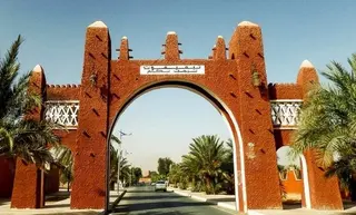 مداحي تشرف على افتتاح المهرجان الدولي السابع للسياحة الصحراوية  بتيميمون