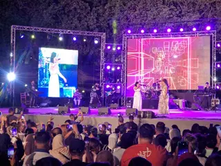 مهرجان أغنية الراي بوهران  : حضور جماهيري كبير في أول سهرة بمسرح الهواء الطلق