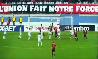 كأس الكونفدرالية الإفريقية : اتحاد الجزائر يفوز (2-0) و يعزز حظوظه في التأهل