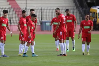 مولودية وهران:  الوالي سعيود يلتقي بابا ويقنعه بالعودة للرئاسة