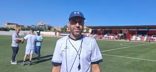 محمد فيصل خروبي مدرب اتحاد سيدي أمحمد بن علي ل"الجمهورية: عازم على تكوين فريق تنافسي في بطولة تشهد سقوط ستة فرق